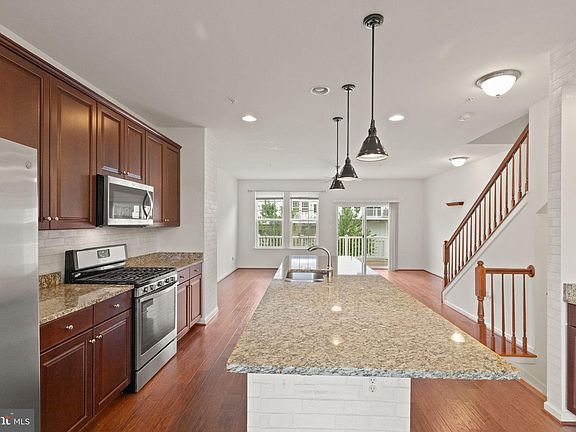 5th image of 543 Halite Dr