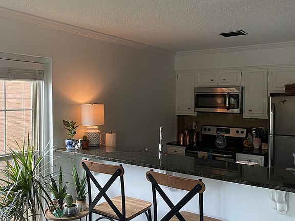 2nd image of 4527 Holly St APT 201