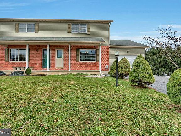 2nd image of 4 Holly Ct
