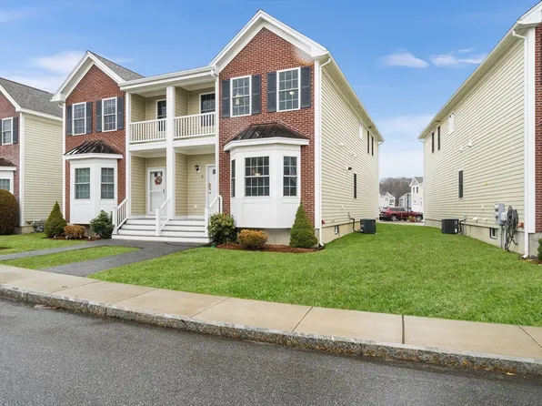 8 Denworth Bell Cir #8, Haverhill, MA 01835