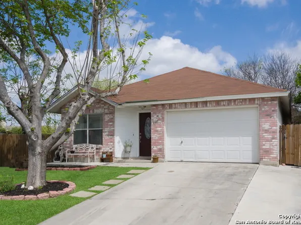 7807 Kinglet Ct, San Antonio, TX 78251