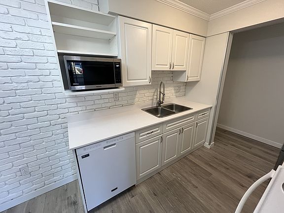 4th image of 11806 88th Ave #124