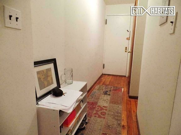 5th image of 21 W 76th St APT 1BW