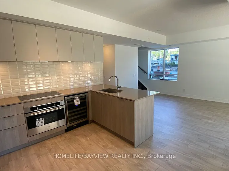 70 Annie Craig Dr #Townhouse 101 — Photo 8