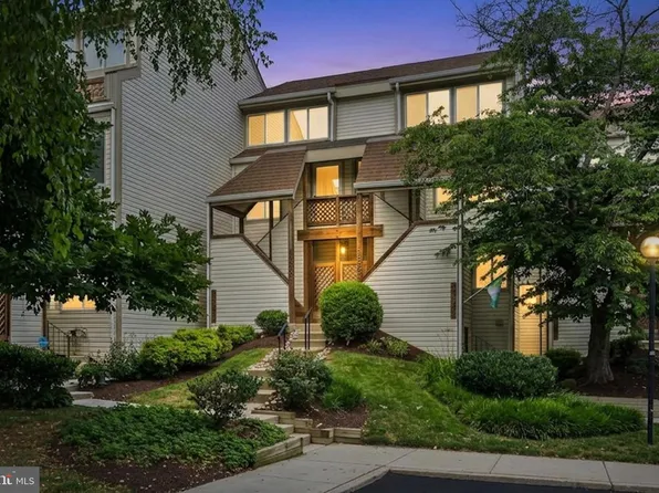 18232 Windsor Hill Dr #309, Olney, MD 20832