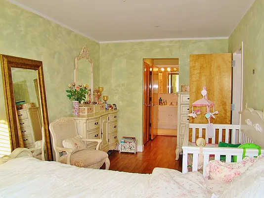 Sold by Keller Williams Realty Landmark II | media 14