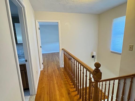 4th image of 12 Gardner St #R