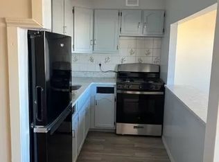 (Undisclosed Address), New Rochelle, NY 10805