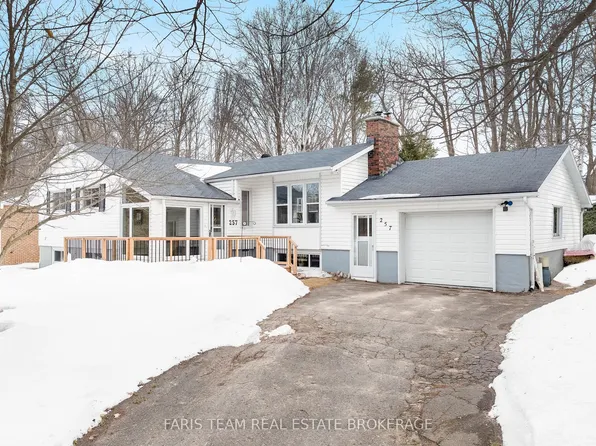 257 Church St, Penetanguishene, ON L9M 1G6