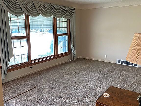 4th image of 4036 18th St