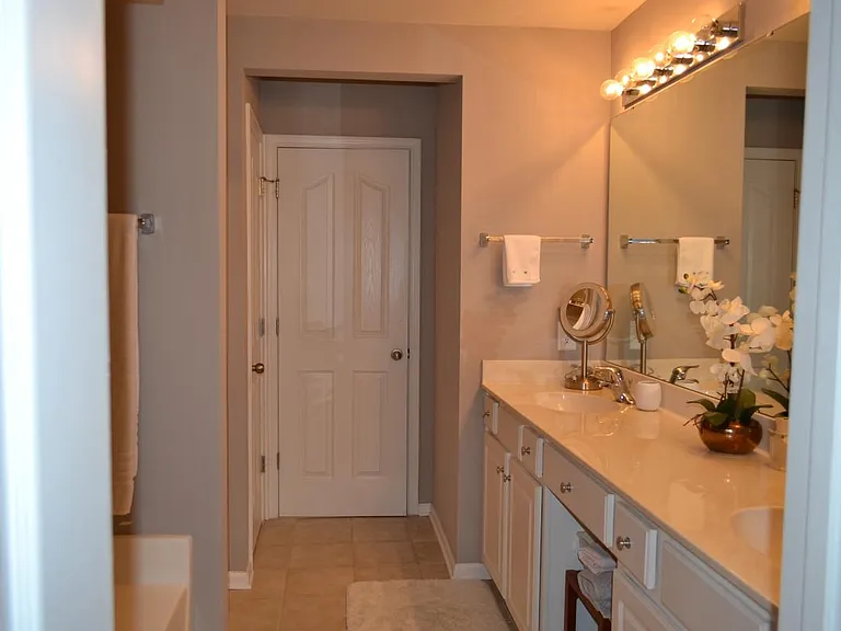 9032 Bishop Crest Ln — Photo 10