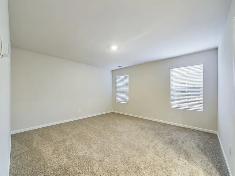 4133 County Down Ave — Photo 9