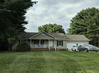 2105 Beauty St, Statesville, NC 28625