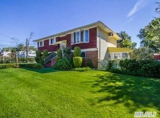 6 Clarendon Rd, Hempstead, NY 11550