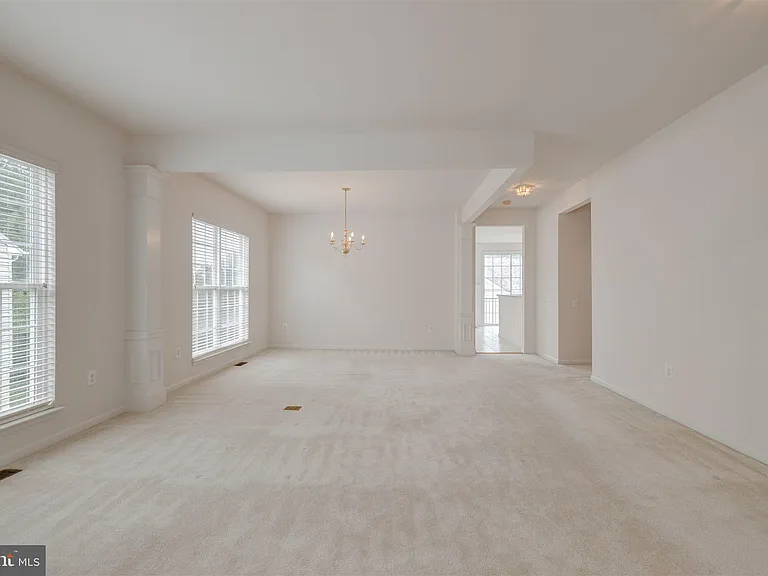 11909 Saint Johnsbury Ct — Photo 9