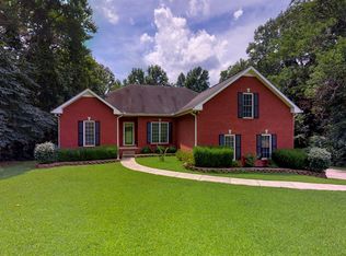 1300 Barkley Hills Cir, Clarksville, TN 37040