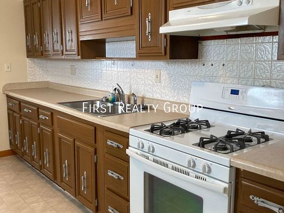 5th image of 2424 Mundale Ave APT 1