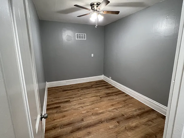 215 Main St #3 — Photo 12