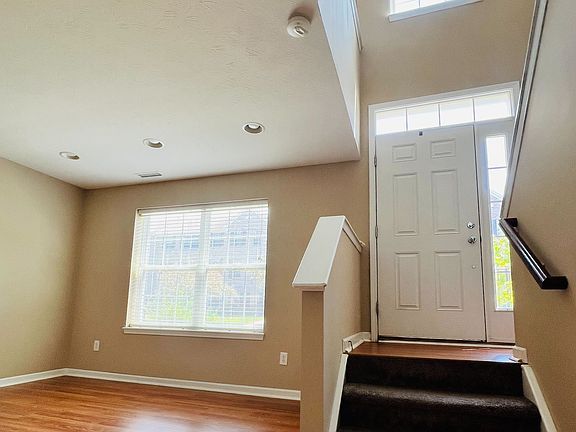 3rd image of 247 Coatsville Dr