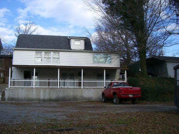 146 S Jackson St APT 7