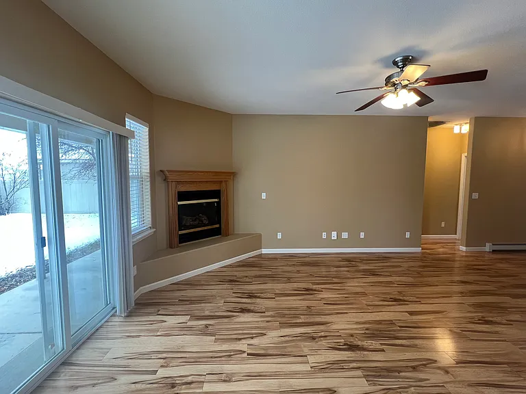 3033 Lost Creek Rd N — Photo 5
