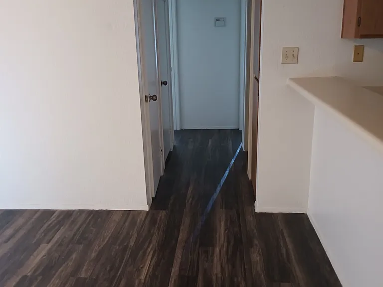 Bayfield Apartments — Photo 3