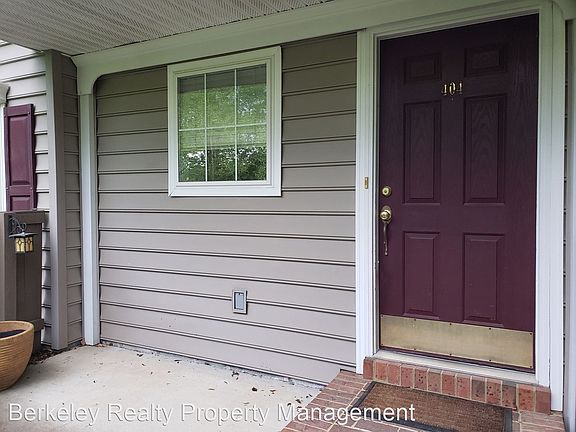 4th image of 404 Settlement Dr
