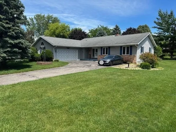 409 Riverwood Bnd, Deforest, WI 53532