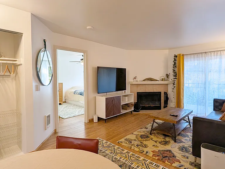 9750 Greenwood Ave N #204 — Photo 8