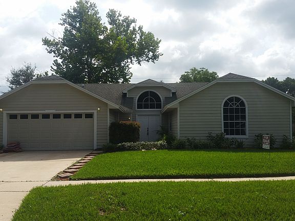 3rd image of 335 Sterling Rose Ct