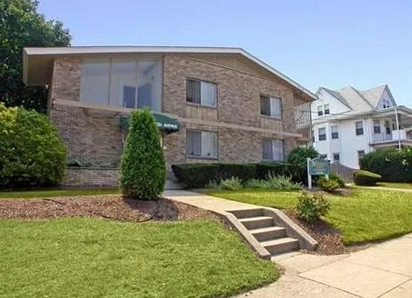 90 Norwood Ave #2A