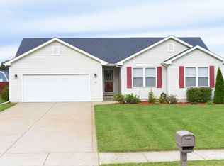 112 Ironwood St NW, Demotte, IN 46310