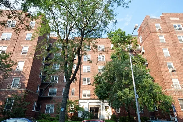 Sold by MNS | media 6