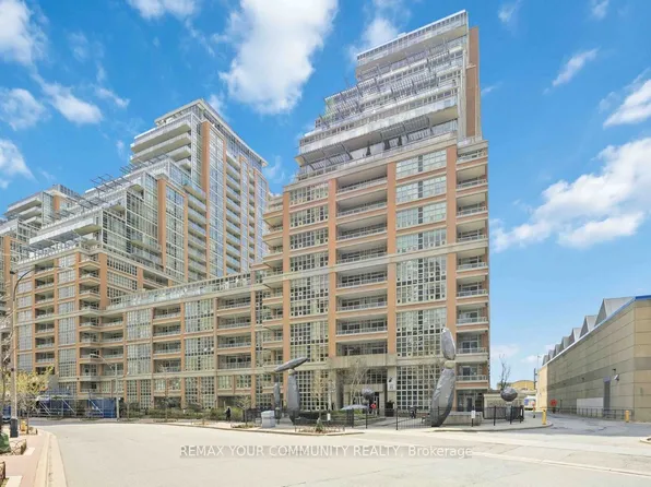 85 E Liberty St #912, Toronto, ON M6K 0A2