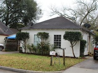 146 Davis St, Humble, TX 77338