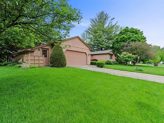 2nd image of 2507 Appaloosa Ln