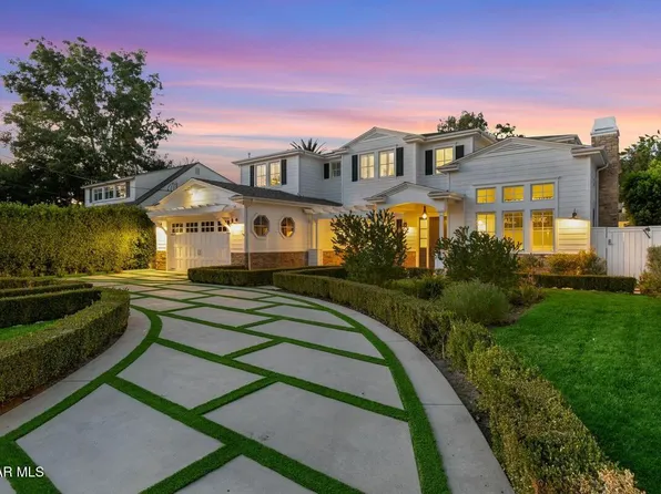 11561 Kelsey St, Studio City, CA 91604