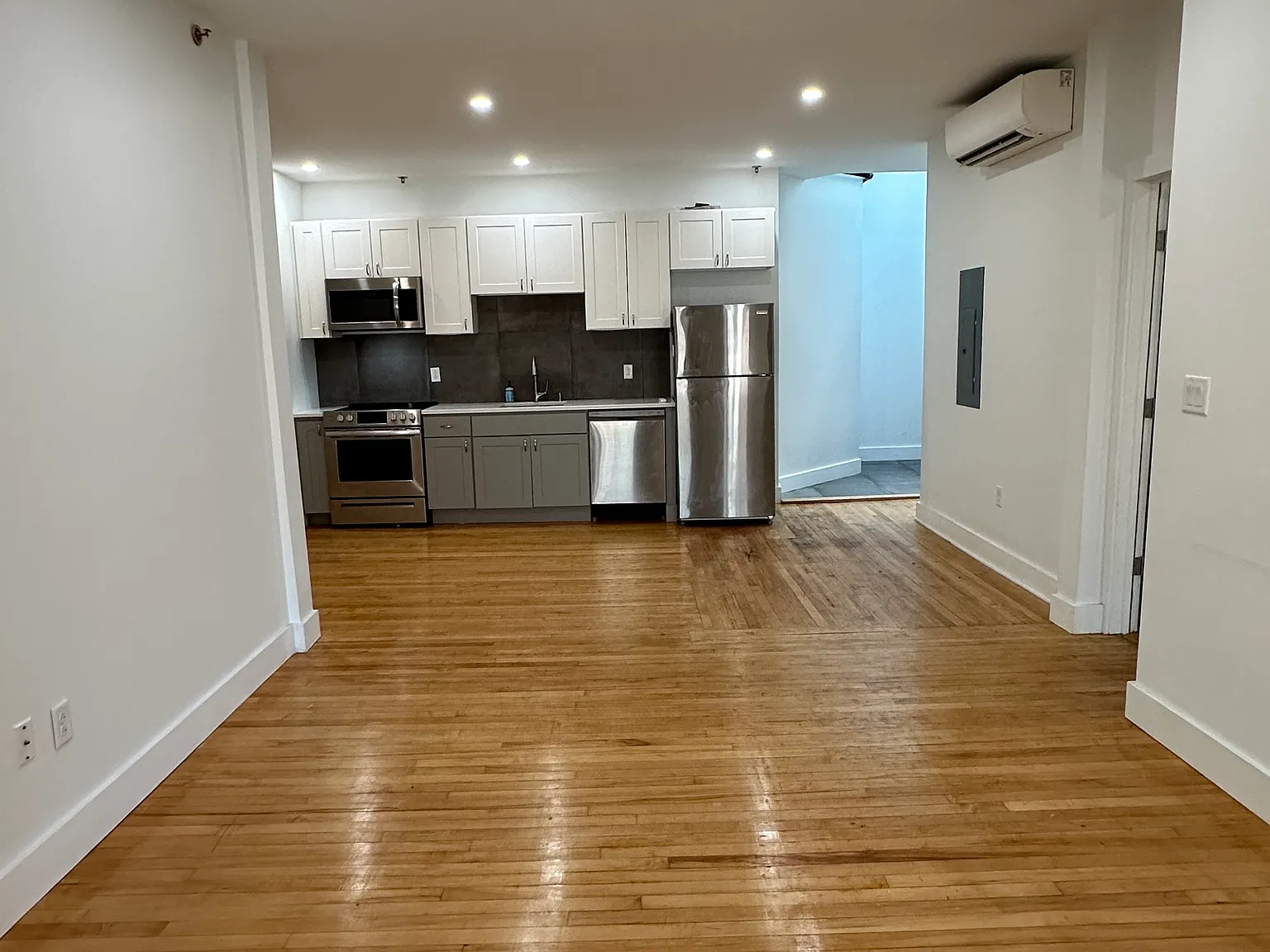 4 Elliot St — Photo 4