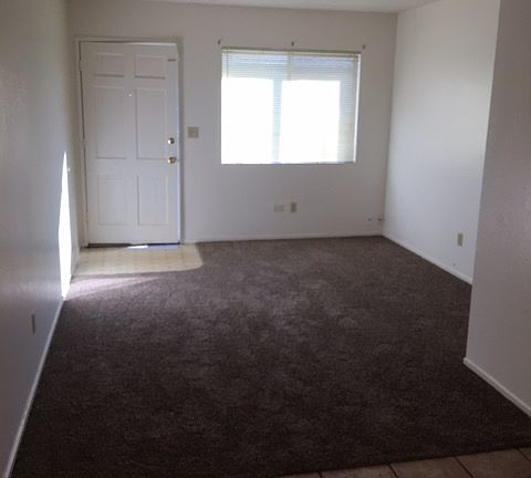 2nd image of 2011 Parker Place Parker Pl #2013