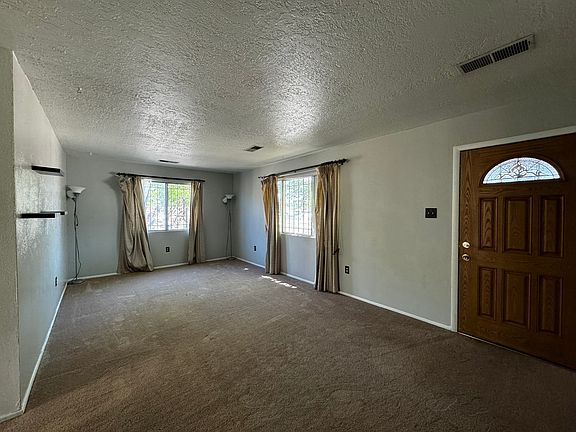 3rd image of 315 San Andres Ave NW