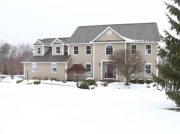 7220 Chadwick Cir, Jamesville, NY 13078