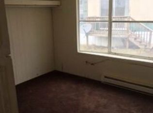 217 1/2 E 1st St, Princeton, WV 24740