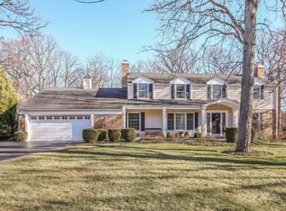 1035 Forest Hill Rd, Lake Forest, IL 60045