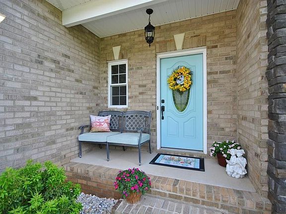 2nd image of 286 Crystal Ln