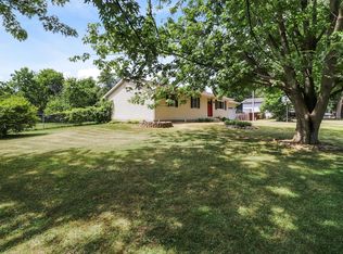 636 Hollywood, Hebron, IN 46341