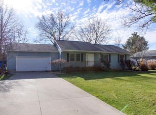 5701 Hall Rd, Muskegon, MI 49442
