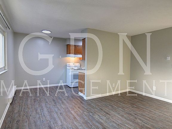 4th image of 1077-1099 Frederick Dr #1097