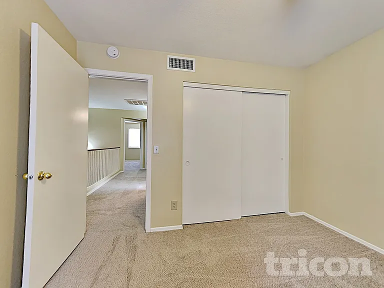 8841 W Maryland Ave — Photo 14