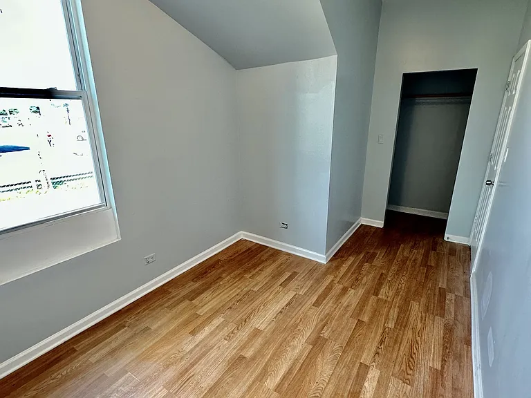 5518 S Wells St — Photo 15