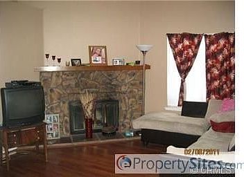 3rd image of 12030 Kenwood Dr